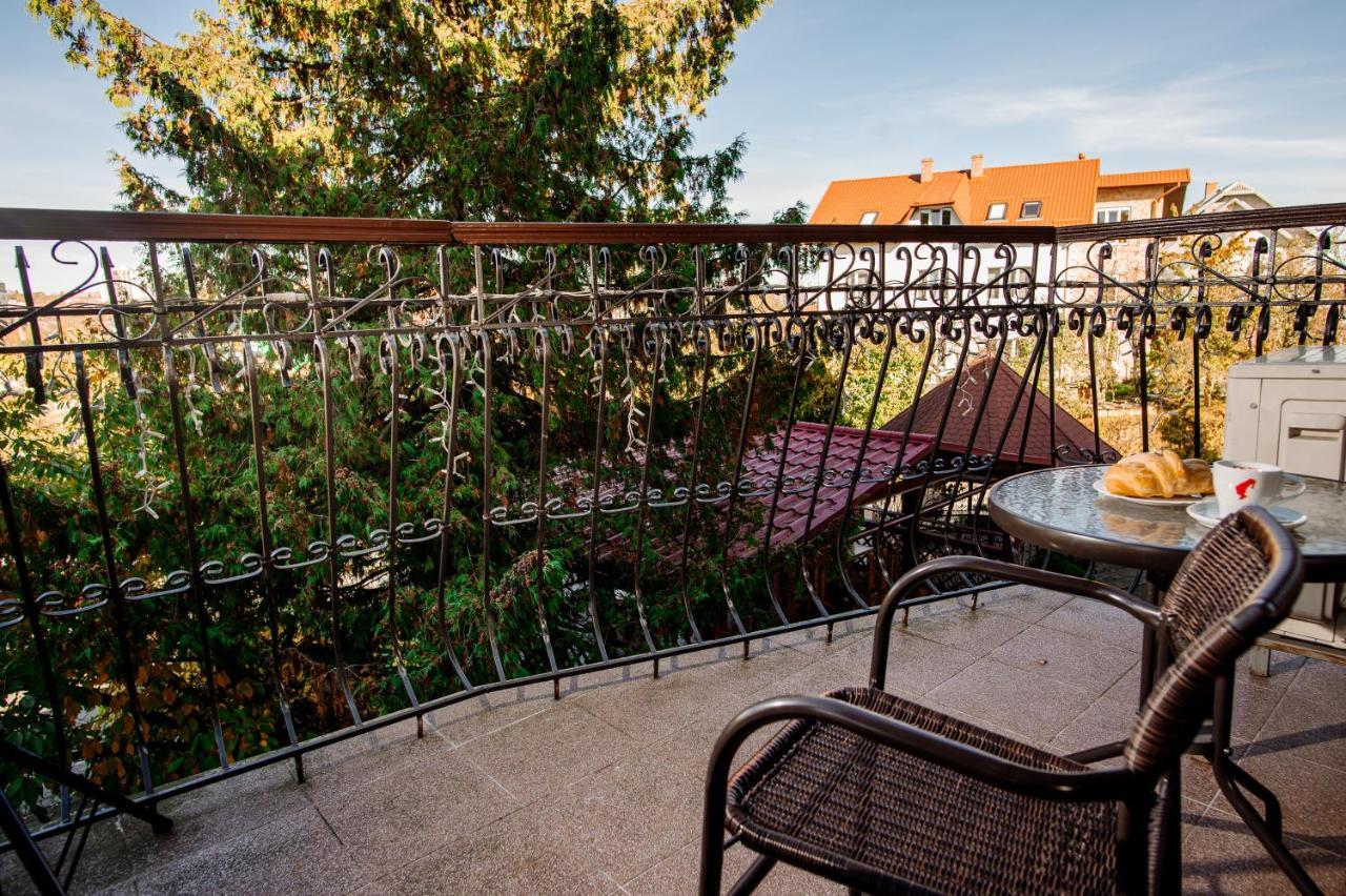 Club Ph Hotel Truszkavec Kültér fotó