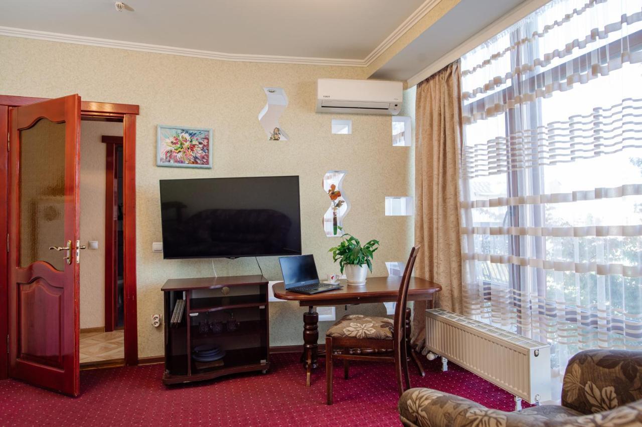 Club Ph Hotel Truszkavec Kültér fotó