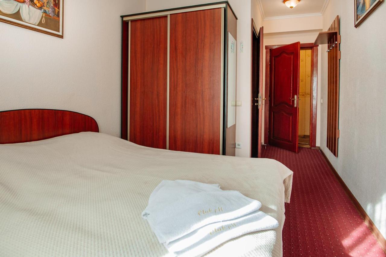 Club Ph Hotel Truszkavec Kültér fotó