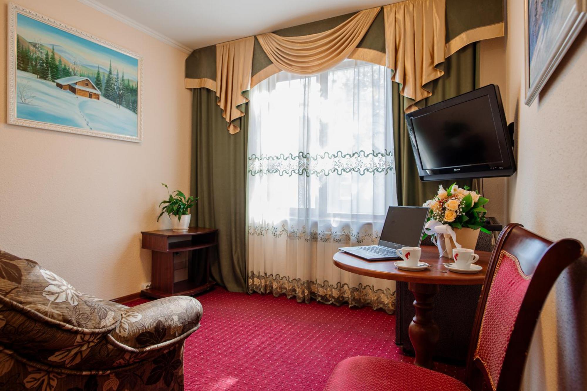 Club Ph Hotel Truszkavec Kültér fotó